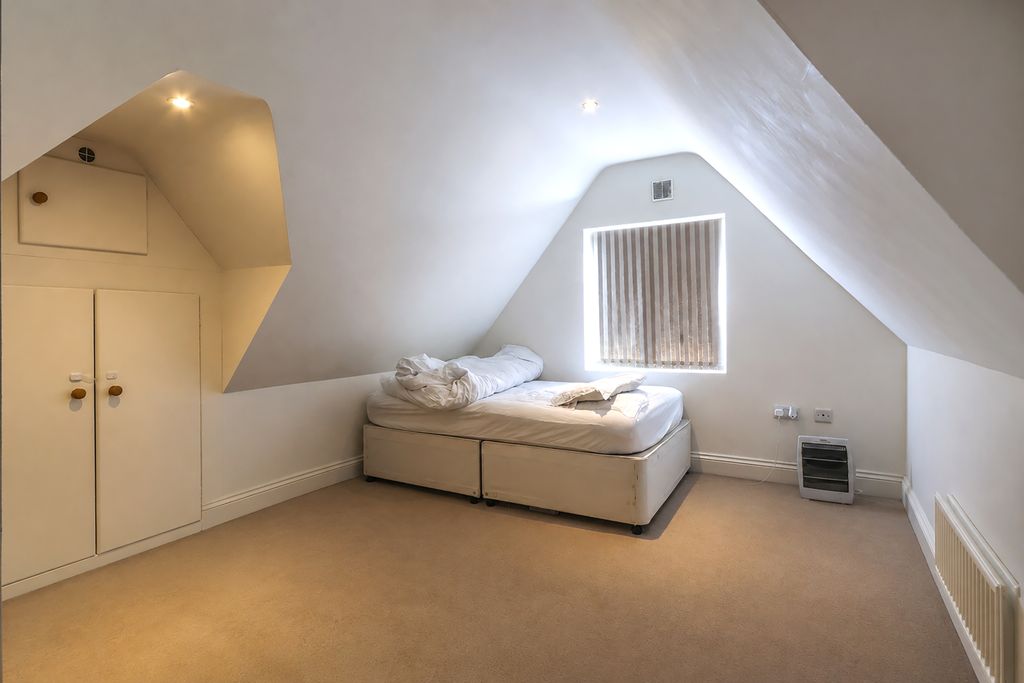 Property photo 2 of 14 333A7532