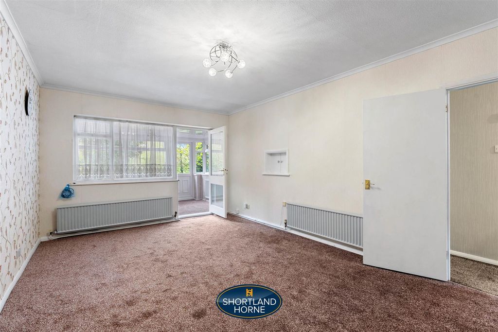 Property photo 3 of 23 17 Haddon End Wm (11 Of 22).Jpg