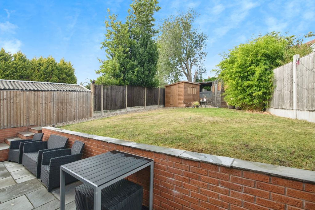 Property photo 3 of 20