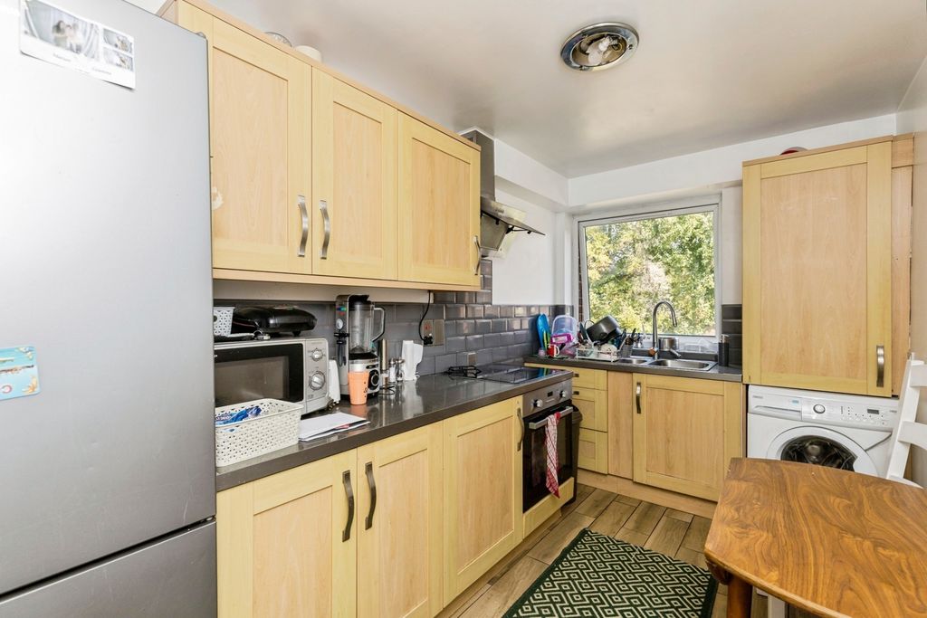 Property photo 2 of 12 Pbox-Img.Jpg