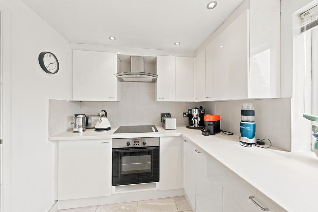 Additional image 31 of 5 bed flat for saleLucknow Road, Nottingham NG3