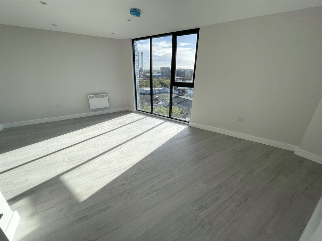 Property photo 3 of 5 Picture No. 03