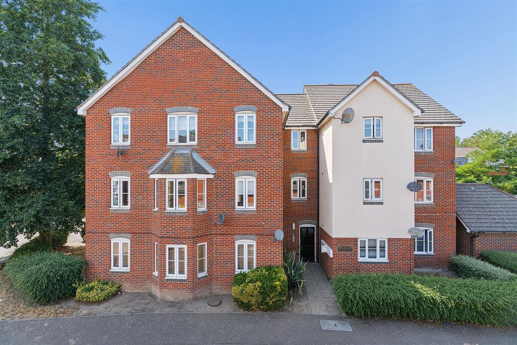 Property photo 1 of 8 43 Covesfield-Hr10.Jpg