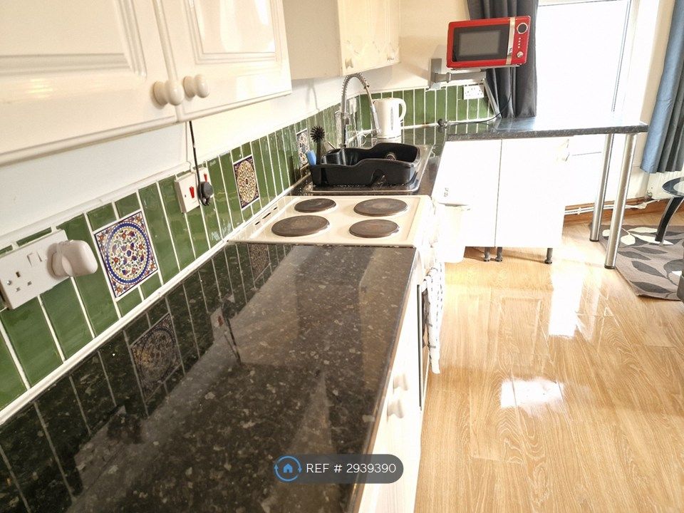 Property photo 2 of 16 Living/Dining/Kitchen