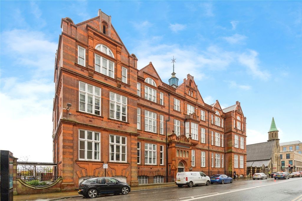 Property photo 1 of 17 Picture No. 34