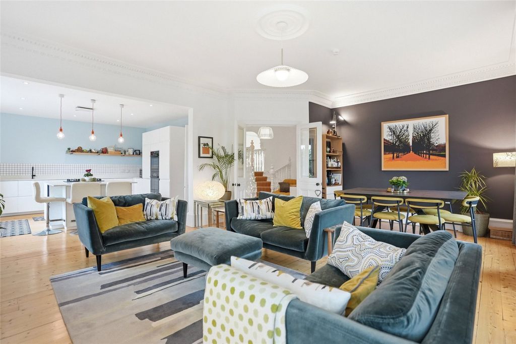 Property photo 3 of 21 Living Area