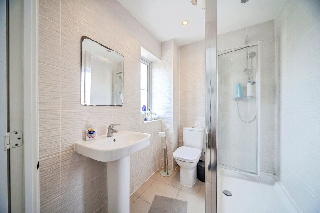 Property photo 3 of 20 Pbox-Img.Jpg