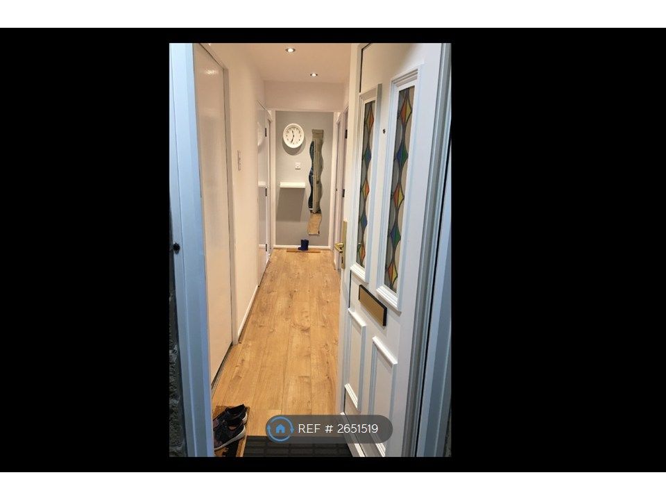 Property photo 1 of 12 Hall