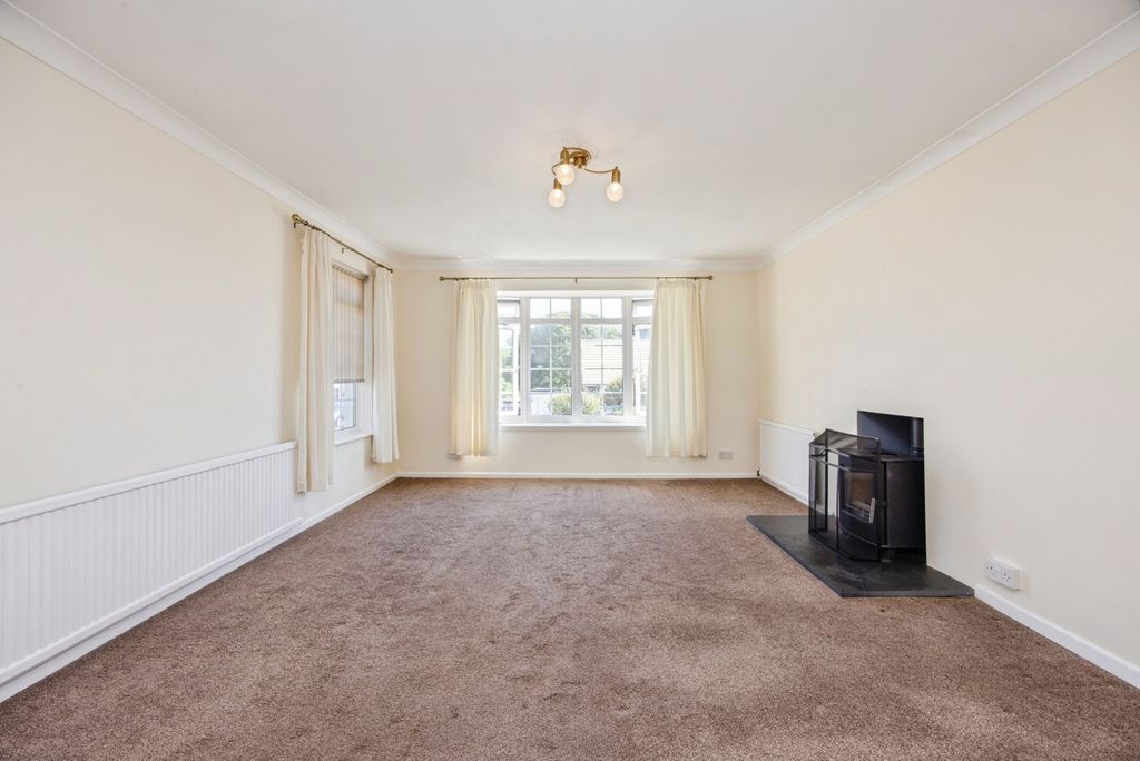 Property photo 3 of 18 Pbox-Img.Jpg