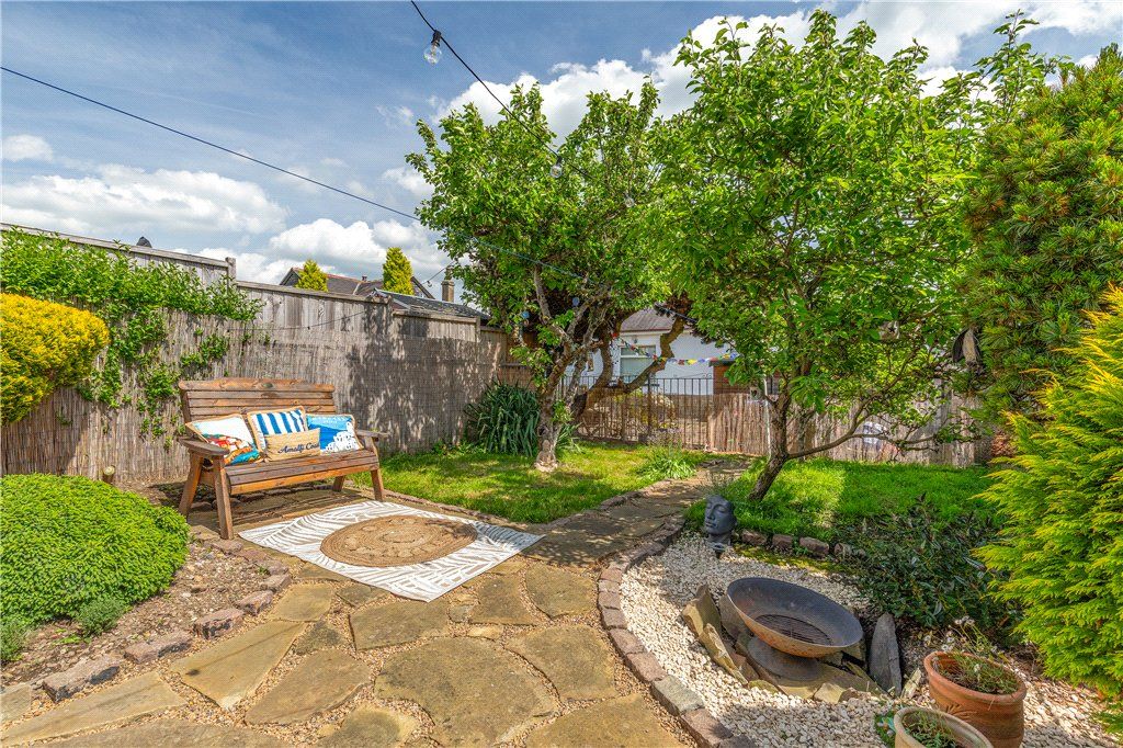 Property photo 2 of 17 Gardens