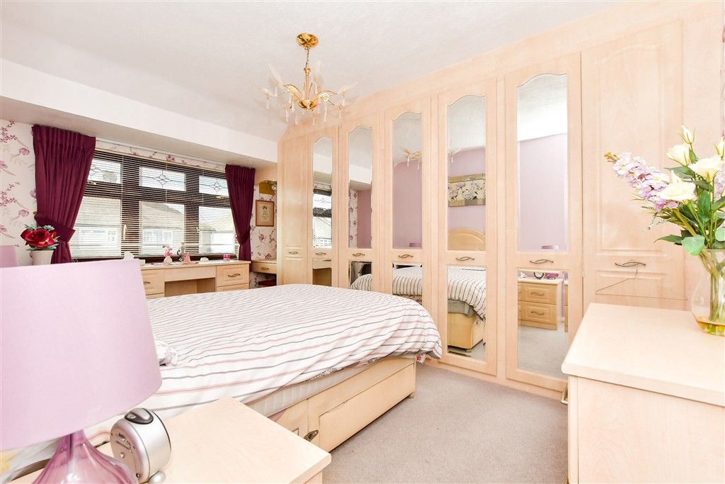 Property photo 2 of 12 Bedroom 1