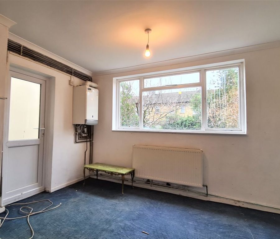 Property photo 3 of 8