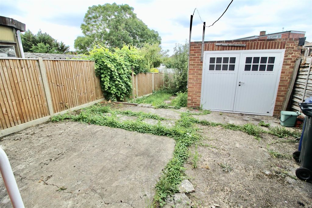Property photo 3 of 10 Rear