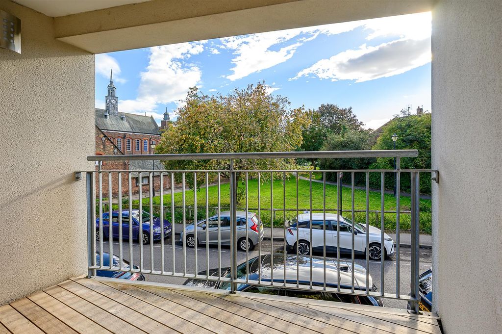 Property photo 3 of 15 Balcony