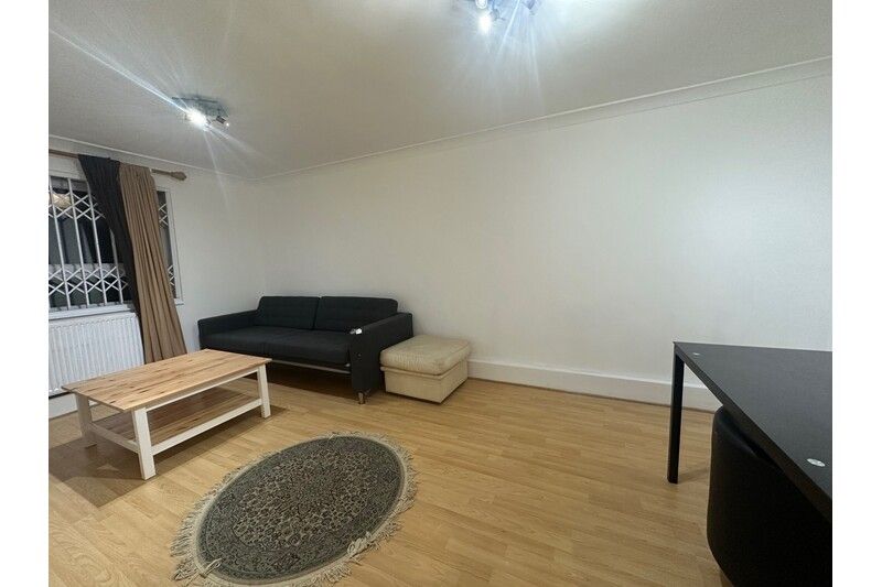 Property photo 2 of 6