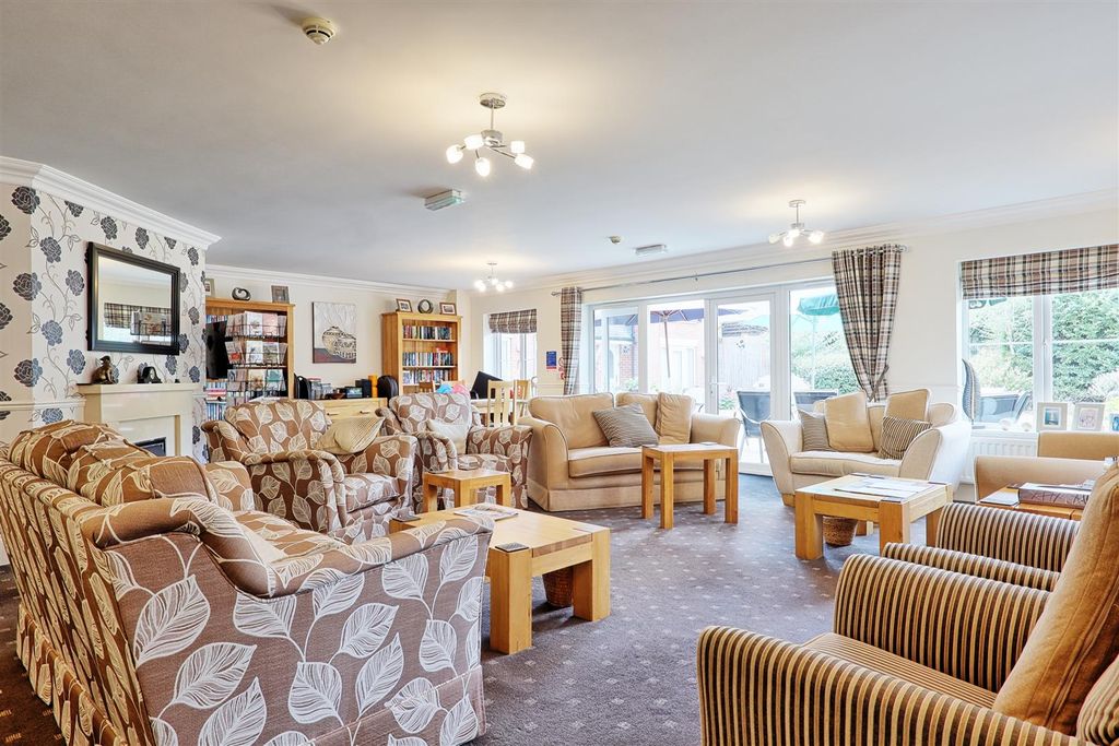 Property photo 3 of 12 Img_0498_499_500_Easyhdr-Interior3.Jpg