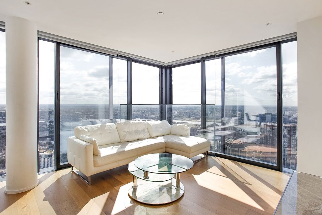 Property photo 1 of 27 Reception (4)