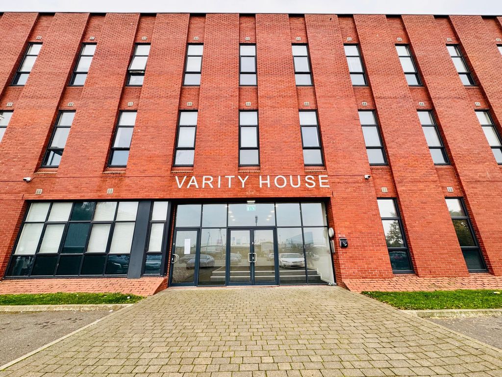 Property photo 1 of 10