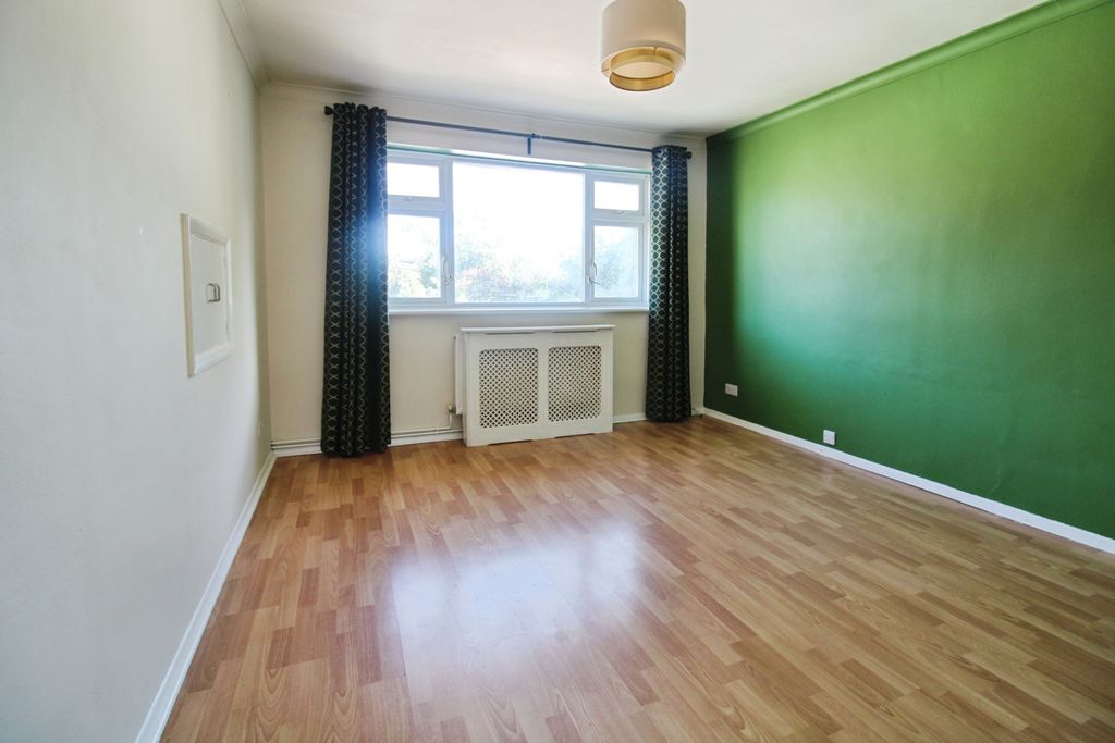 Property photo 2 of 17 Pbox-Img.Jpg