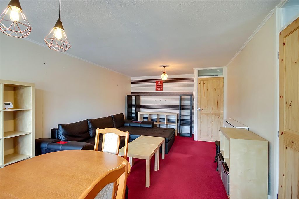 Property photo 3 of 13 Img_3923-Img_3925.Jpg