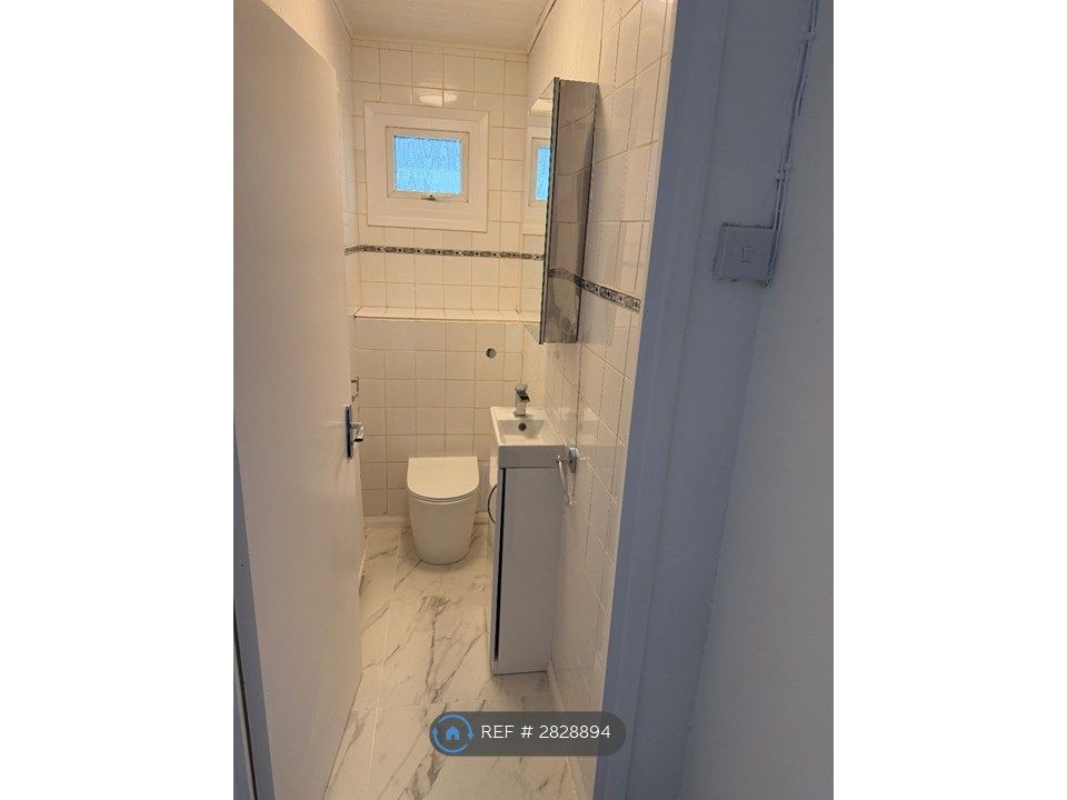 Property photo 1 of 15 Wc Ground Floor