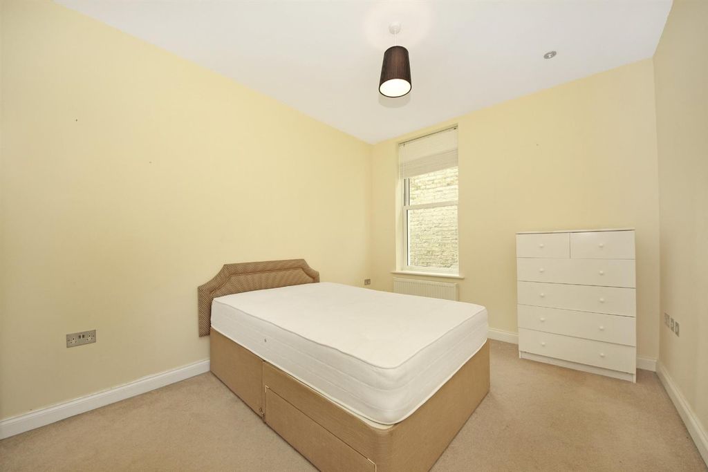 Property photo 3 of 8