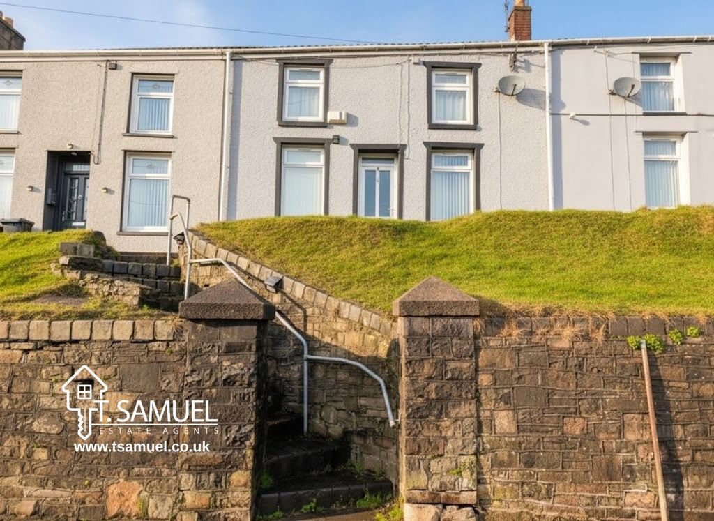 Property photo 1 of 26 Front