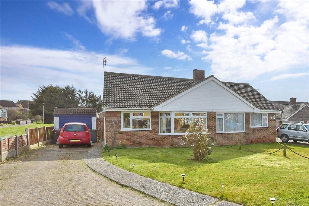 Property photo 2 of 10 External