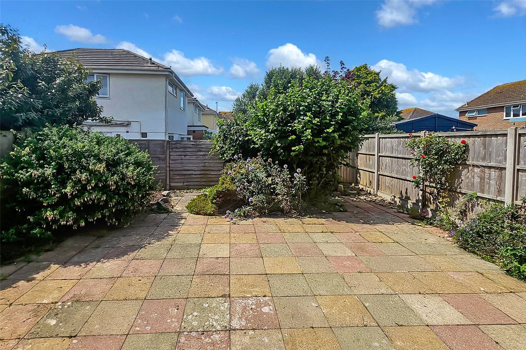Property photo 3 of 11 Picture No. 12