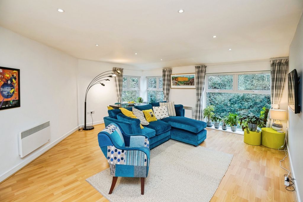 Property photo 2 of 14 Pbox-Img.Jpg