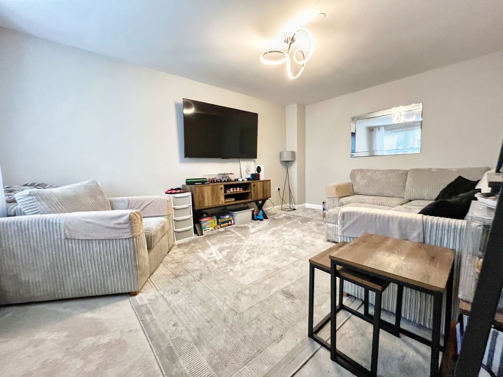 Property photo 2 of 13 Photo 1