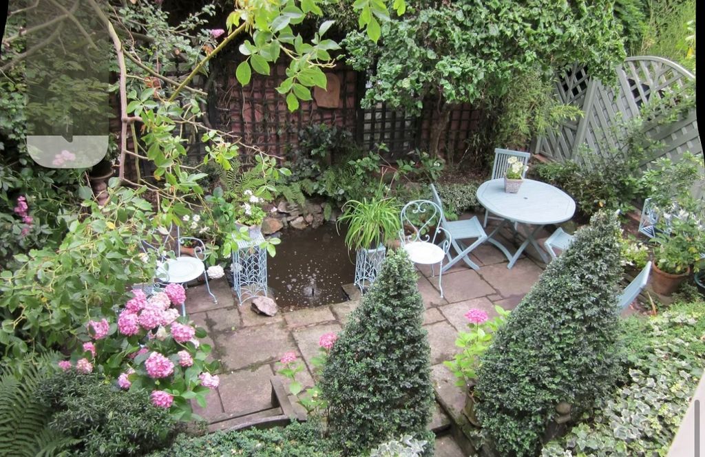 Property photo 2 of 7