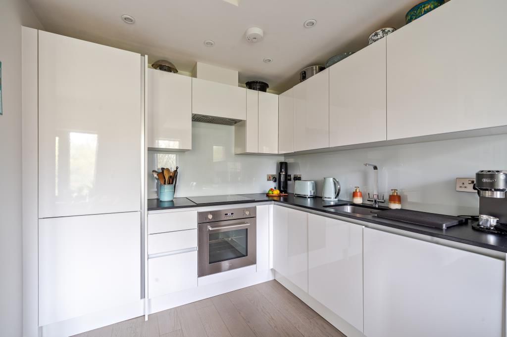 Property photo 3 of 16 Kitchen