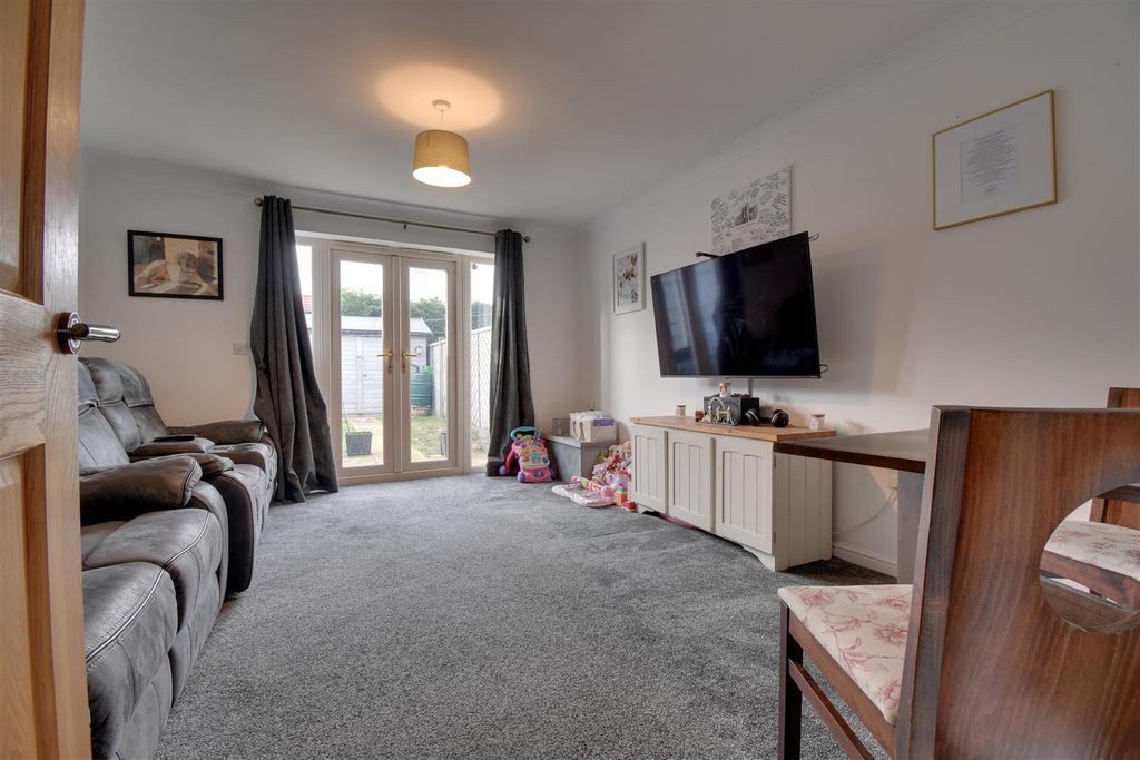 Property photo 2 of 13 Living Room