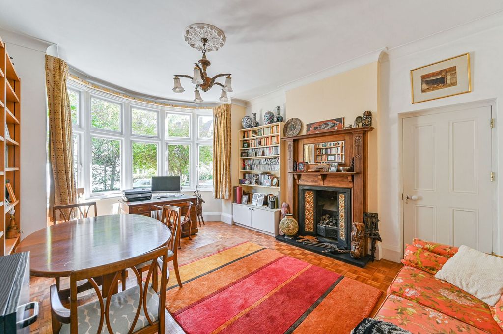 Property photo 2 of 46