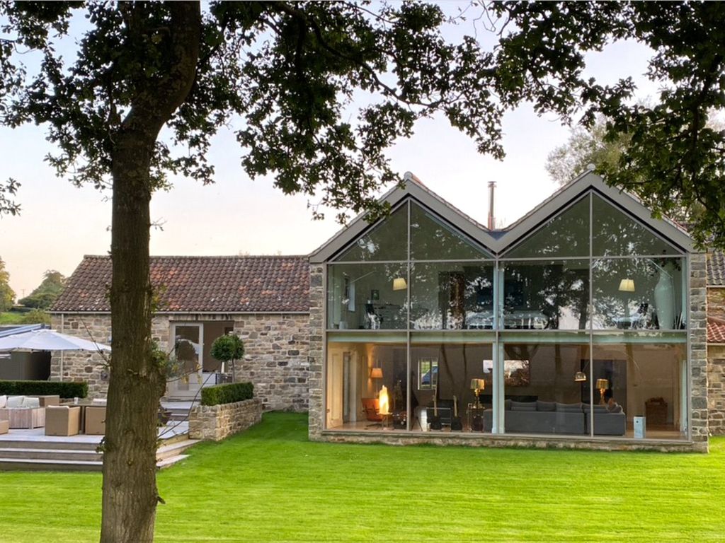 Property photo 1 of 17 Rear External