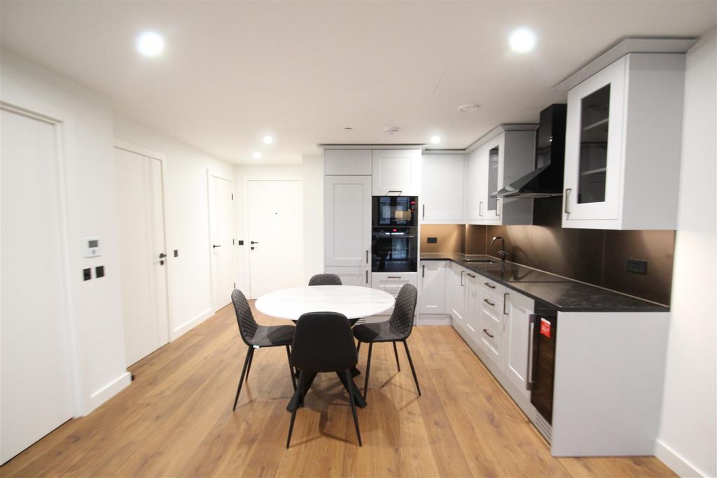 Property photo 2 of 15 Kitchen