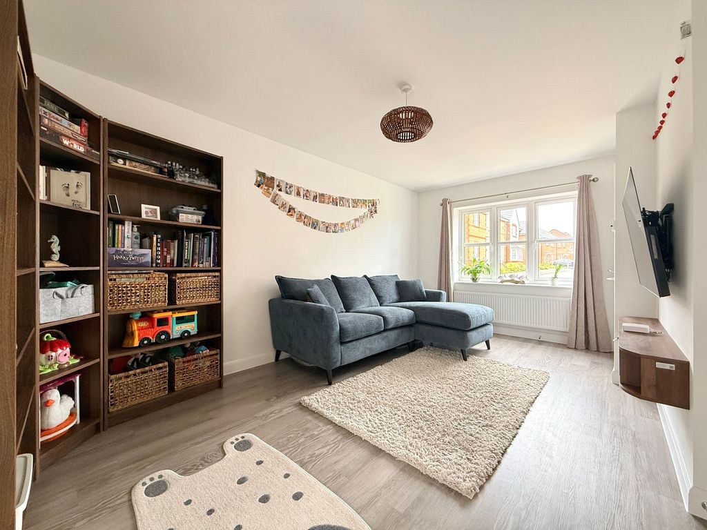 Property photo 2 of 14