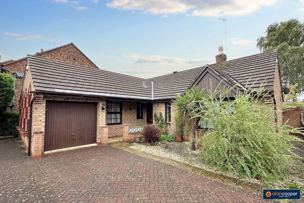 Property photo 1 of 23 4536851