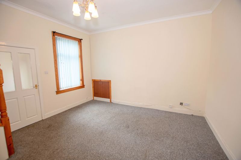 Property photo 2 of 11 Photo 7