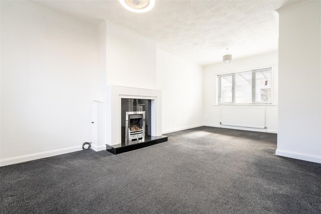 Property photo 2 of 9 Living Room