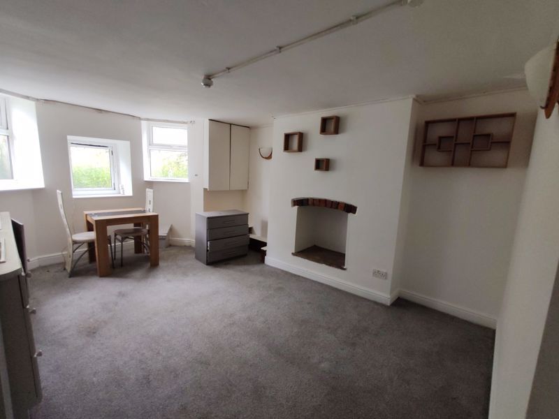 Property photo 2 of 17 Photo 8