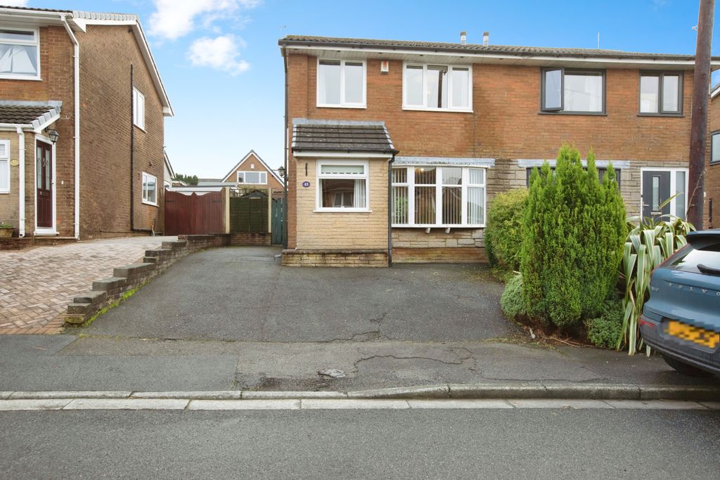 Property photo 1 of 15 Front View