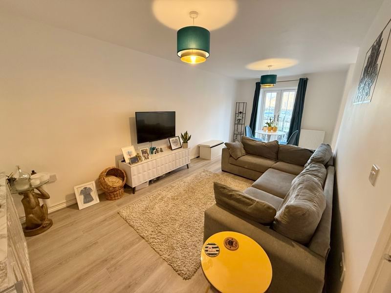 Property photo 2 of 7 Lounge Diner