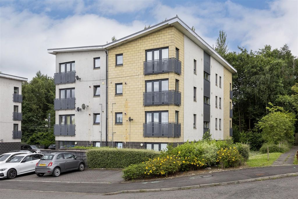 Property photo 1 of 10 17L_Newabbey_Road_Gartcosh_001.Jpg