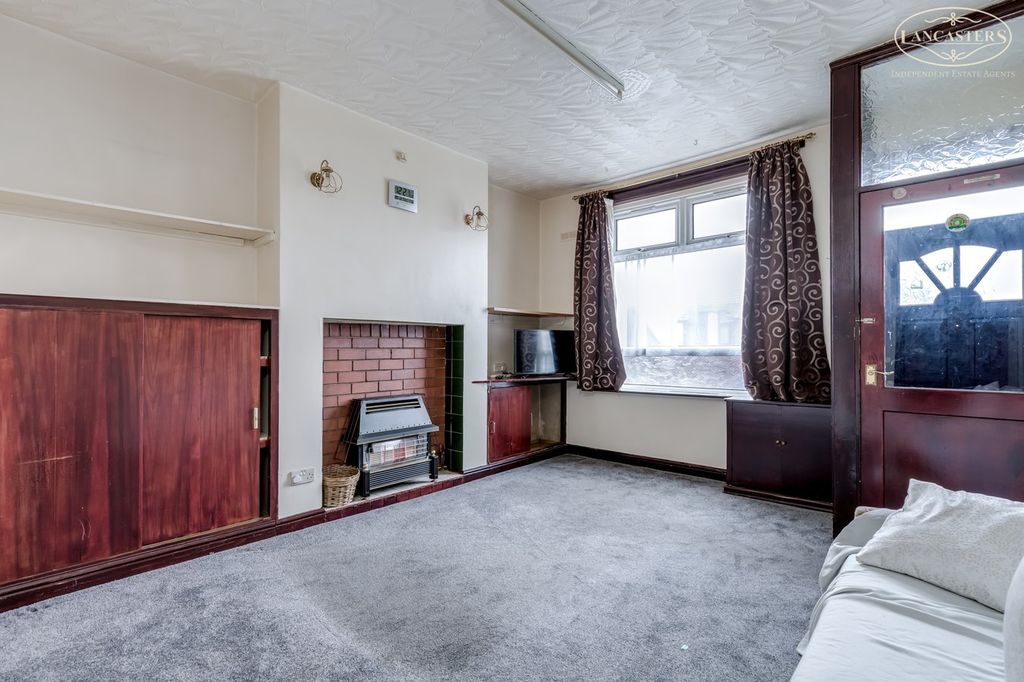 Property photo 2 of 11 Reception Room