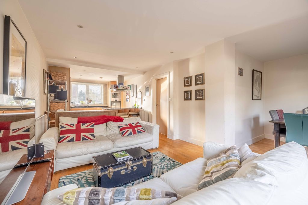 Property photo 3 of 19 Pp31 (15 Of 22)