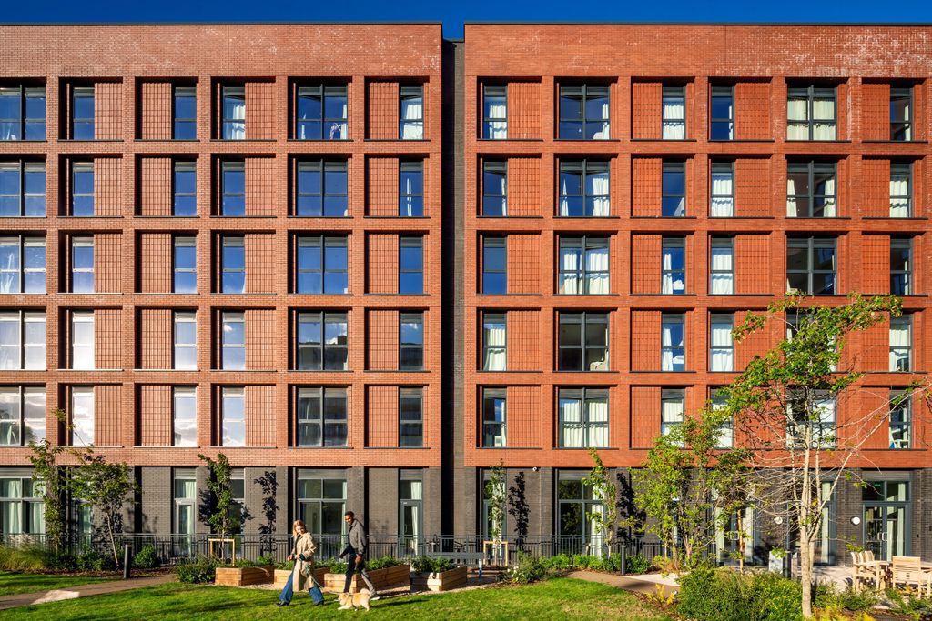 Property photo 3 of 28 Photo 26