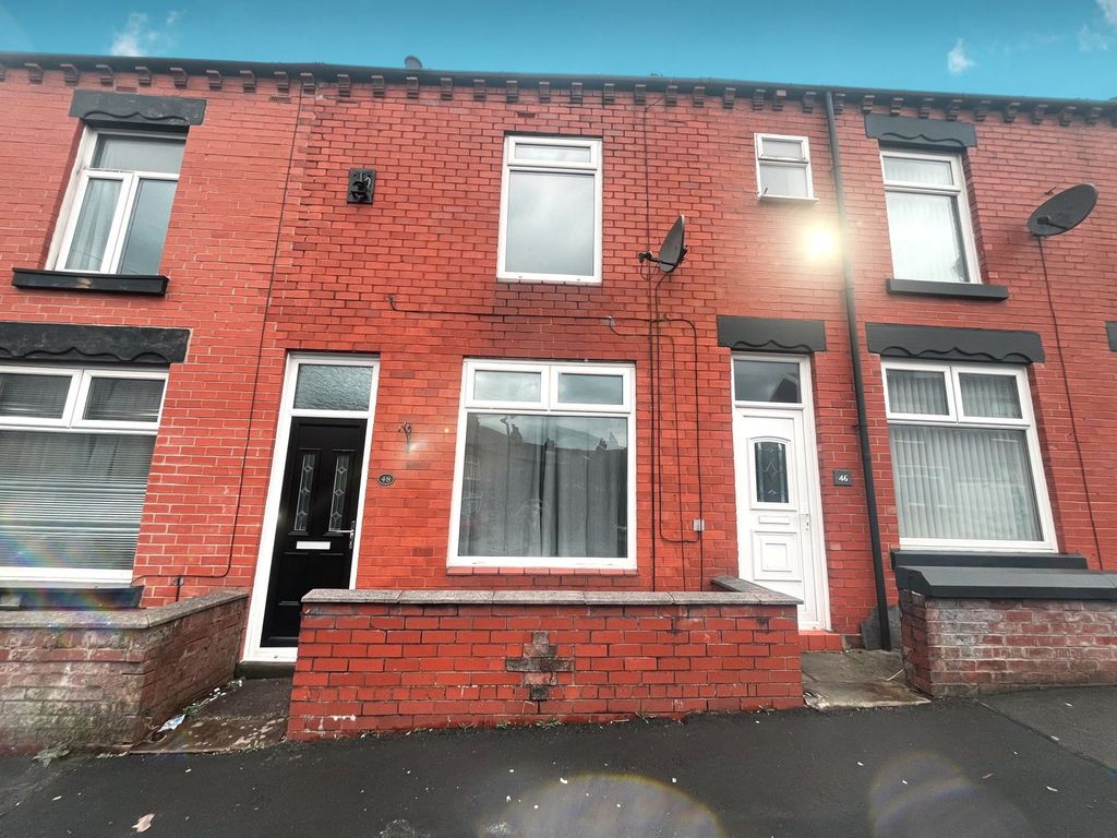 Property photo 2 of 13
