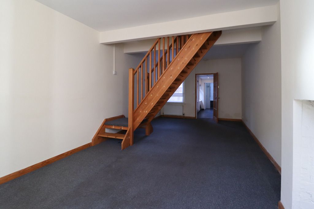 Property photo 3 of 11 4727955